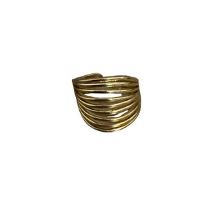 Elegant Gold-Tone Women's Stainless Steel Ring